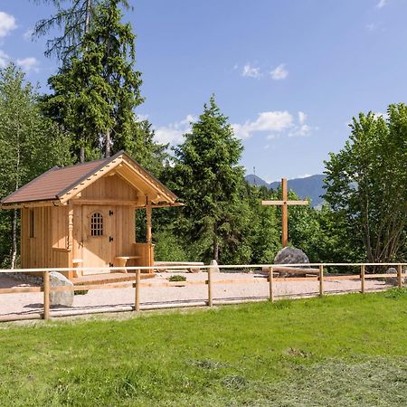 Hotel Waldfriede - Der Logenplatz Im Zillertal Fügen Exterior foto