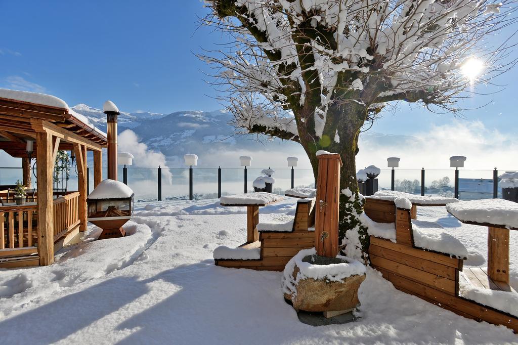 Hotel Waldfriede - Der Logenplatz Im Zillertal Fügen Exterior foto